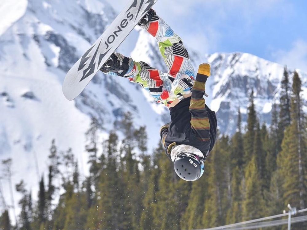 Cam Snowboard Flip-photo